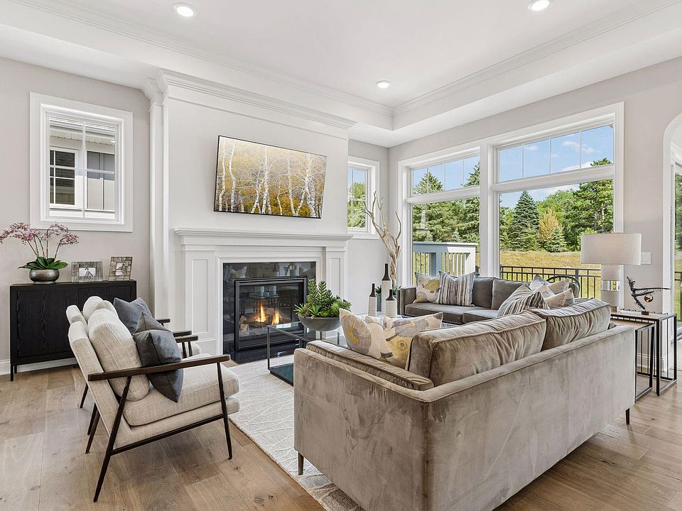 1st image of 87 Spring Farm Rd