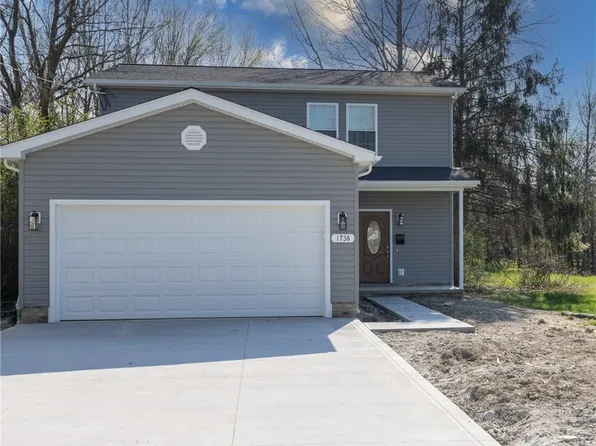 1738 E 298th St, Wickliffe, OH 44092