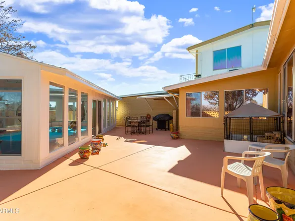 5681 S Moson Road, Hereford, AZ 85615