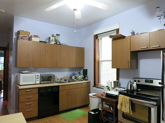 5th image of 2037 W Cullom Ave #1