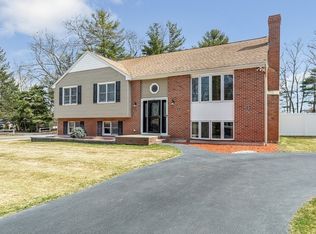 97 Lincoln Rd, Tewksbury, MA 01876