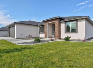 814 Road 57 Ct, Pasco, WA 99301