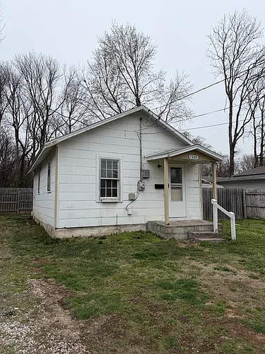 1309 W Catalpa St Photo 1