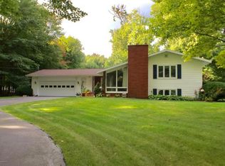 55 S Bear Lake Rd, Muskegon, MI 49445