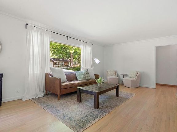 4th image of 4408 Norwood Ave