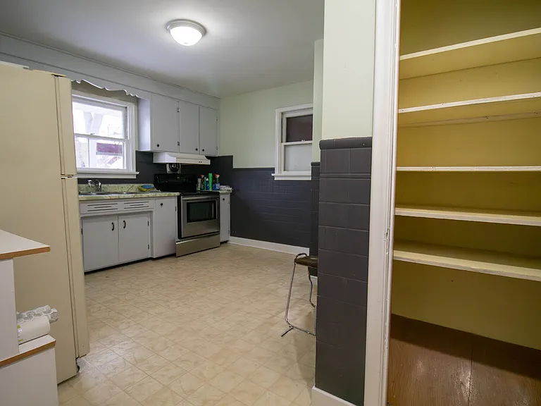37 Franklin Blvd — Photo 5