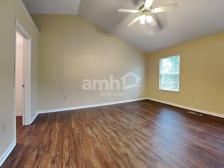 6443 Lantern Way — Photo 8
