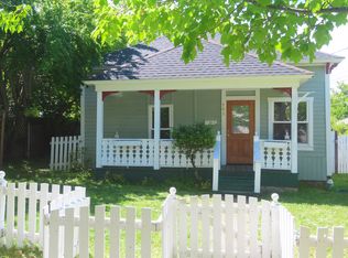 161 4th St, Ashland, OR 97520