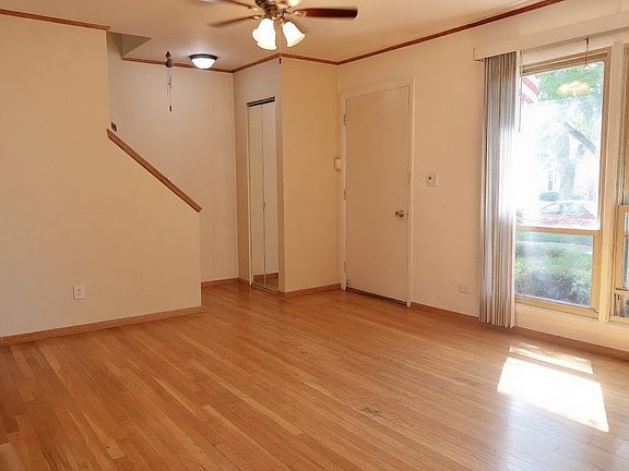 3rd image of 2061 Essex Ct