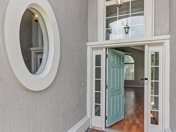 4th image of 2432 Willowbend Dr