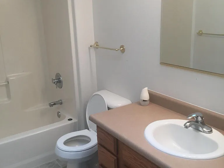 1292 Clearsprings Dr — Photo 4