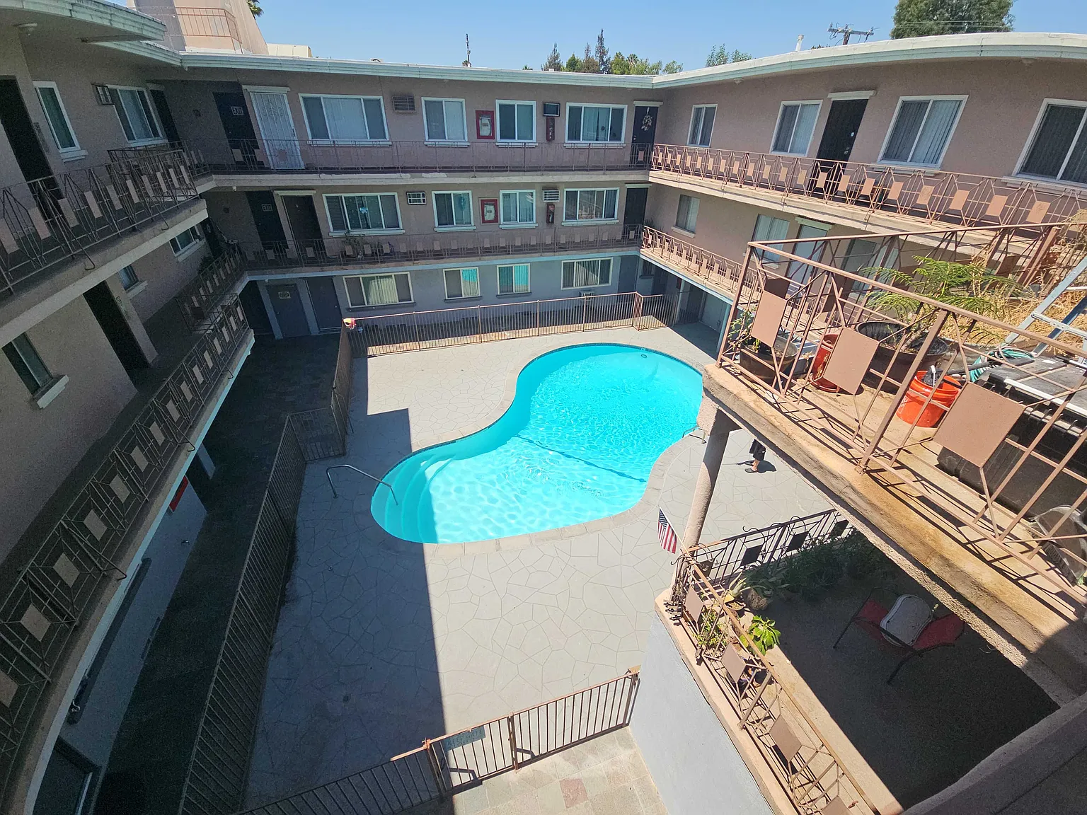 3 bed, $2,795 — Photo 4