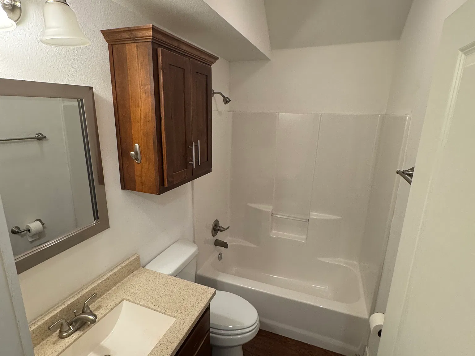 2 bed, 925 sqft, $1,425 — Photo 3
