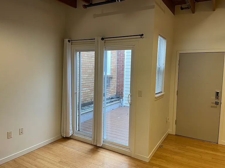 7614 Wydown Blvd #202 — Photo 11