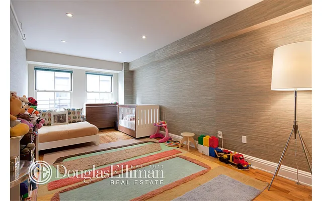 Rented by Douglas Elliman | media 6