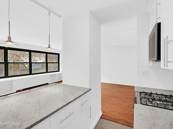 5th image of 140 W End Ave #2T