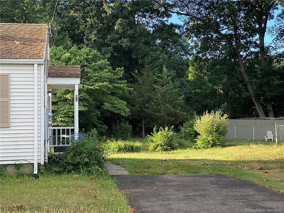 2nd image of 83 Great Hill Rd