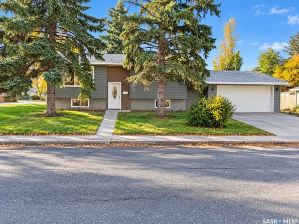 5309 2nd Avenue N, Regina, SK S4R 0Z5