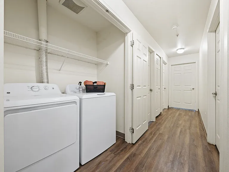 Heron Creek Apartments — Photo 21