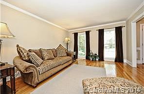 4th image of 8900 Dulins Knob Ct