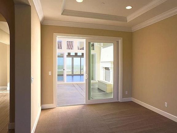 2nd image of 804 Candlewood Dr