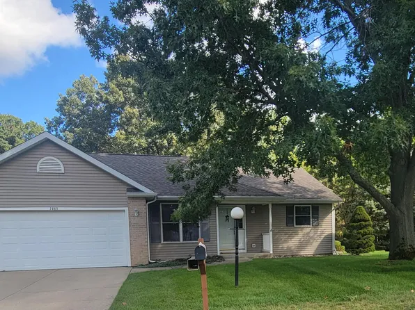 1465 Palmetto Dr, Portage, MI 49002
