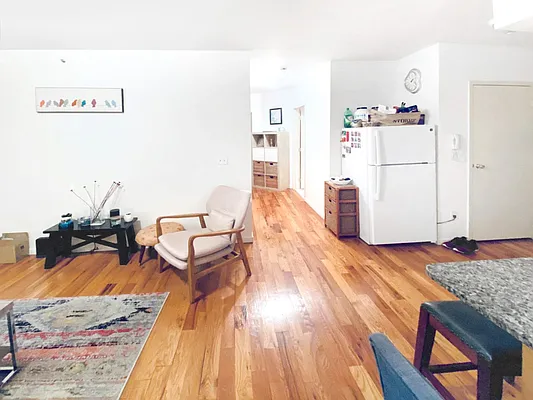 Rented by Modern Spaces | media 9