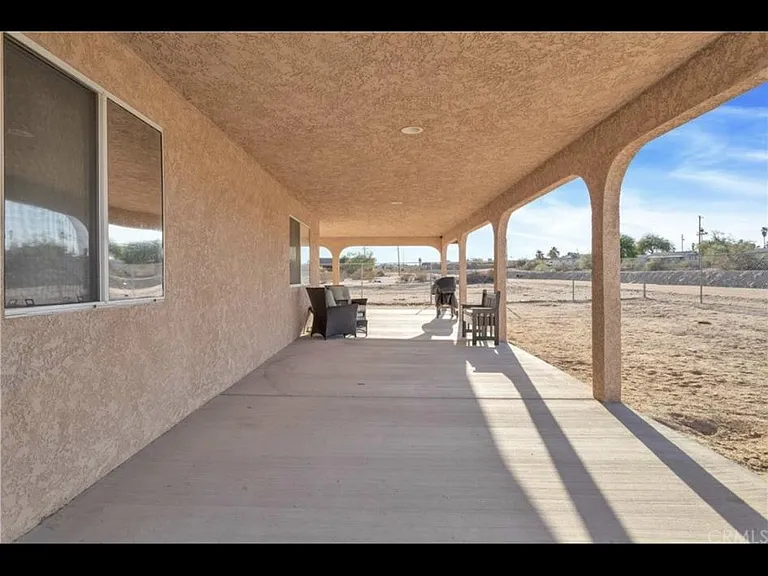 73596 Buena Vista Dr — Photo 32