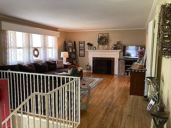 Upstairs LR