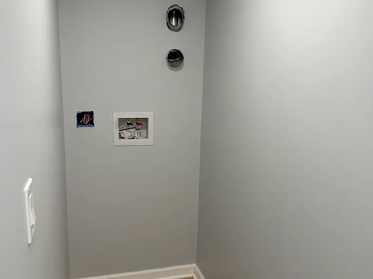 179 S 9th St #1-B — Photo 9