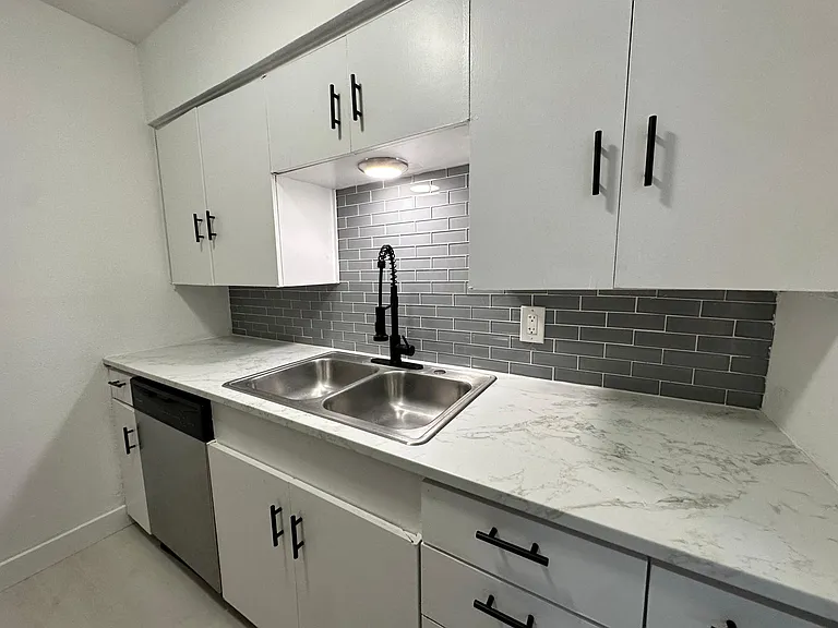 4330 Bowser Ave #109 — Photo 8