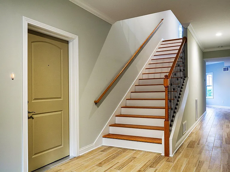 7410 Southpark Pl #203 — Photo 2