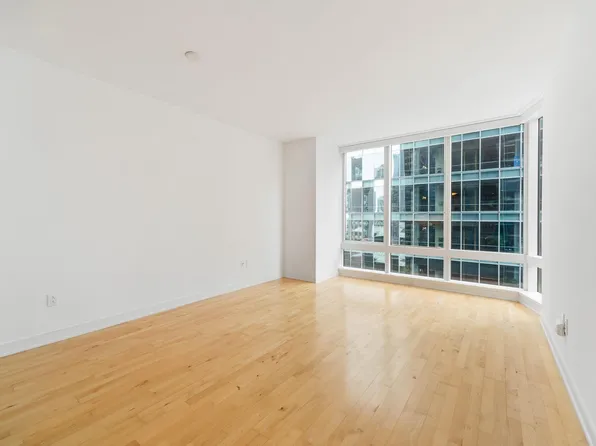 301 Mission St APT 24B, San Francisco, CA 94105