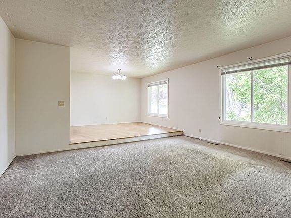 5th image of 919 Jana Cir