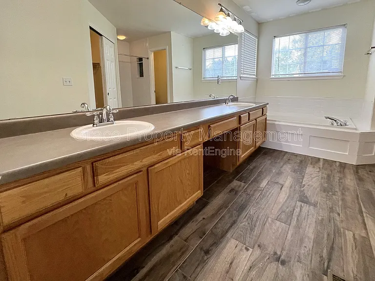 22192 Pebble Brook Ln — Photo 18
