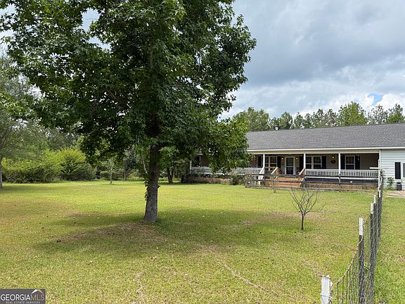 4th image of 887 Orianna Rd