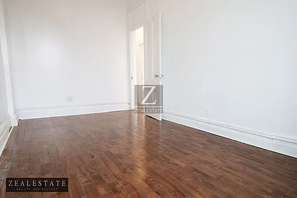 Rented by ZealEstate Group Inc | media 38