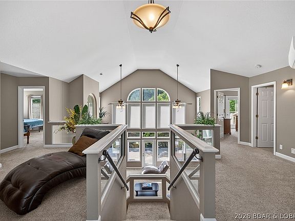 5th image of 231 Ridgewood Dr