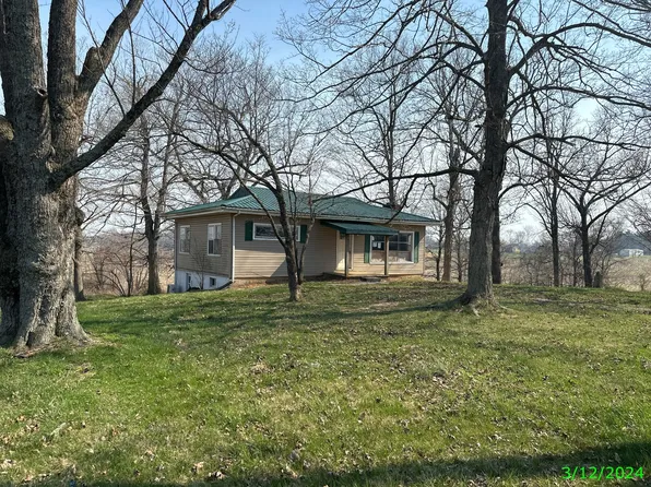 1808 Maple Grove Rd, Cadiz, KY 42211
