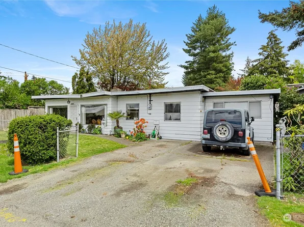 16742 2nd Avenue NE, Shoreline, WA 98155