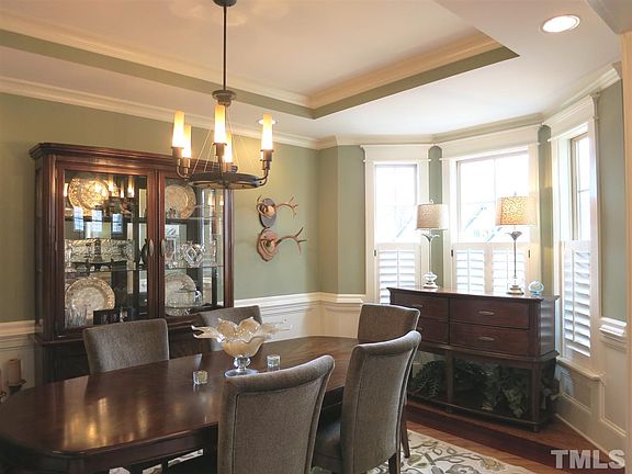 Dining Rm