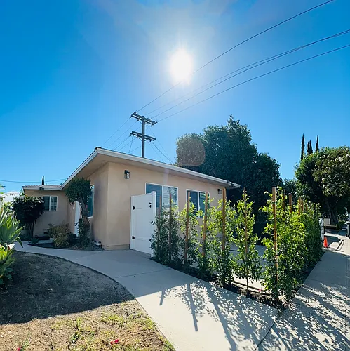 419 S Lake St #101 Photo 1
