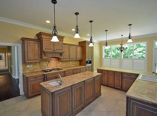5915 Newport Ct SW, Olympia, WA 98512