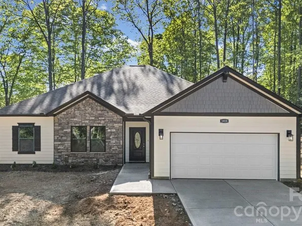 1028 Dewitt Rd, Dallas, NC 28034