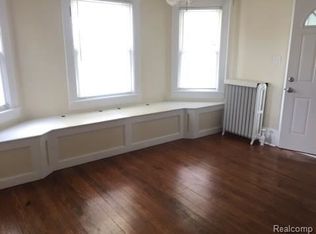 629 Elm St, Wyandotte, MI 48192