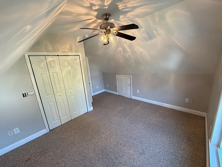 10 Taylor Ave #10 — Photo 17