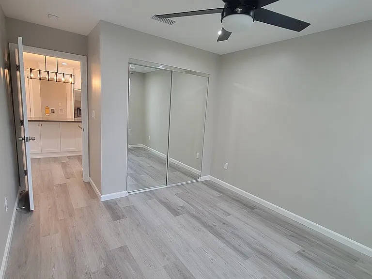 708 E Verdugo Ave #202 — Photo 6
