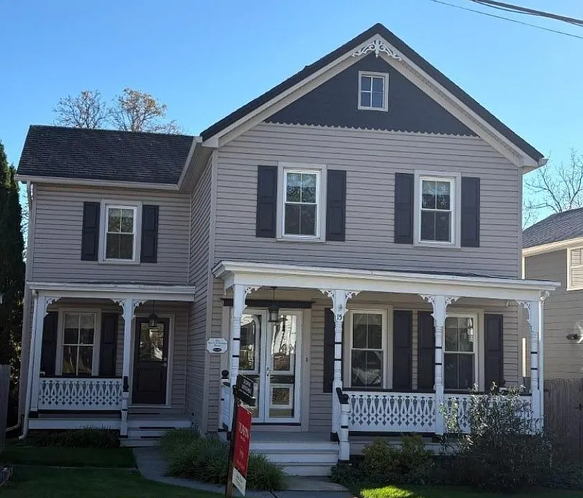15 Main St