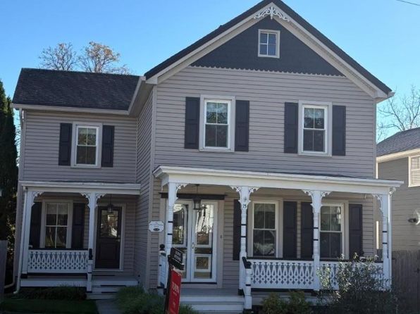 15 Main St