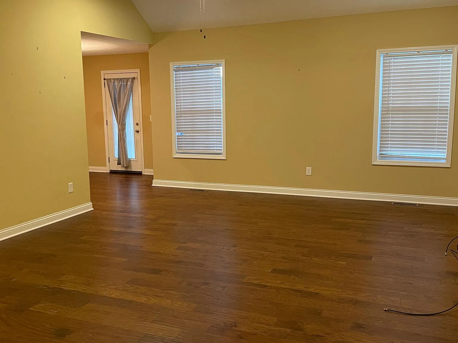4 bed, 1800 sqft, $1,900 — Photo 4